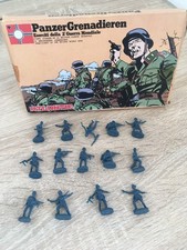Anciens petits soldats