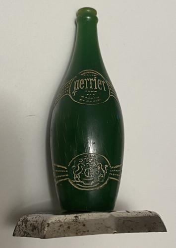Porte menu bouteille - porte, perrier