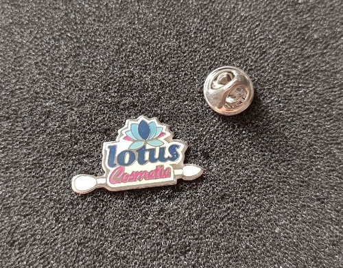 Pin lotus cosmetic - lotus,