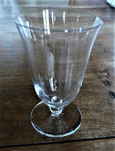 Verre vin blanc ancien - ancien, en