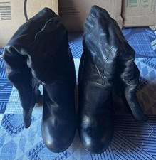 NEUVES TRÈS BELLES BOTTES