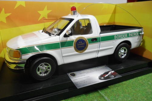 Ford 150 pick s border - f-150,