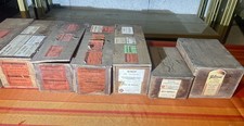 8 Anciennes Boîtes en Bois