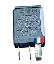 8Z0 951 253 Relais 395 Bitron