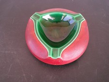 CENDRIER EN CERAMIQUE VERTE