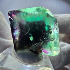 Cube de fluorite fantôme
