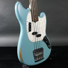 Fender JMJ Road Worn Mustang Bass Daphne Blue d'occasion