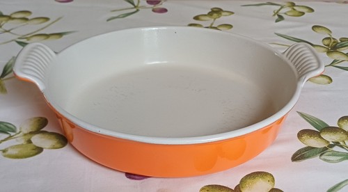 Creuset plat rond à - creuset,