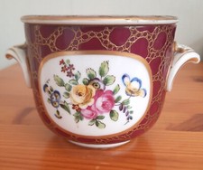 Rare Pique-fleurs à anses  en porcelaine de Sèvres - Milieu XVIIIème