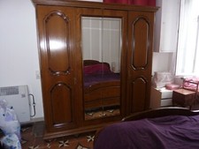 Armoire chambre avec penderie 4 portes en chêne foncé