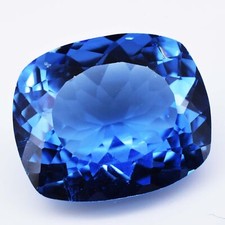 Coupe coussin en zircon bleu