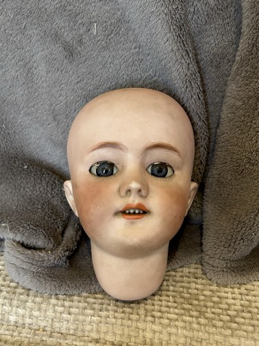Ravissante tete poupee - tete, de