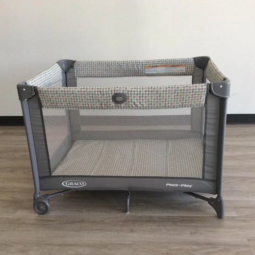 Graco pack play - play,