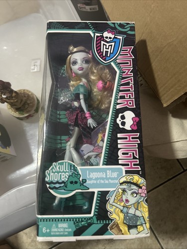 Monster high 2011 skull - monster, shores
