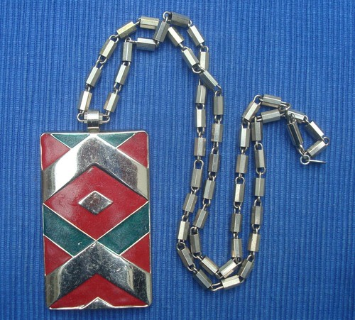 Rare gros pendentif chaine - pendentif,