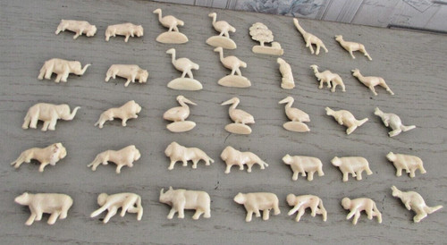 Lot figurines plastique - de, 35