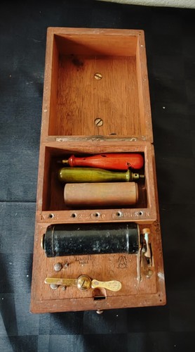Ancien appareil médecine - ancien,