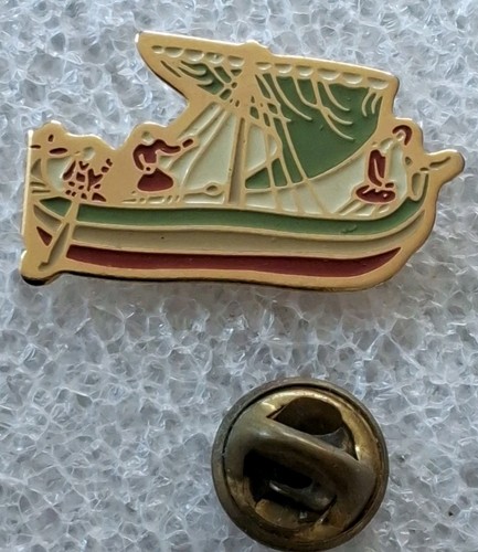 Pin drakkar bateau - pin's.,