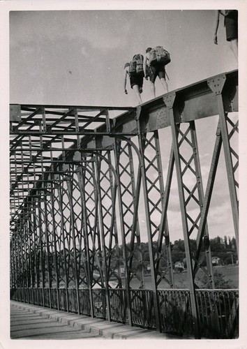 Pont métallique - pont, de