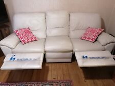 canapé cuir 3 places blanc cassé avec repose pieds droit et gauche 