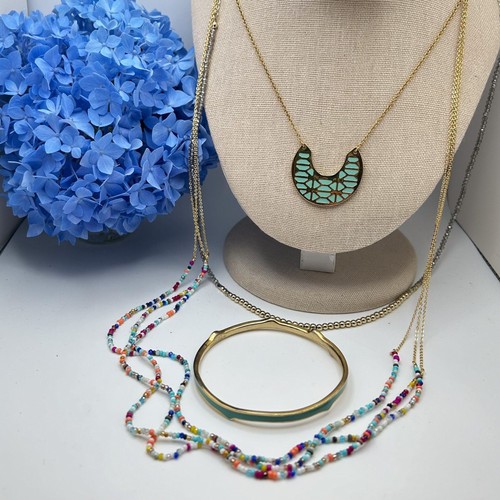 Stella dot and loft small - &,