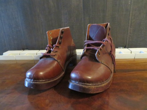 Ancienne petite chaussure cuir - petite,