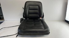 Siege avant droit CHariot  elevateur  RM53M