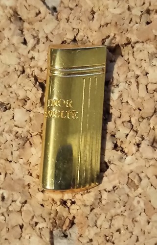 Pin christian dior svelte - pin's,