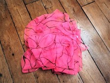 🌼 Foulard Carré 75*75cm Rose Fuchsia avec Traits Noir-Neuf- Nulle Part Ailleurs
