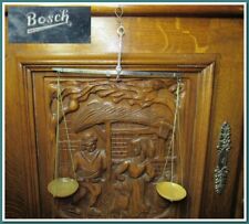 Balance suspendue en laiton du