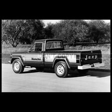 Photo A.035756 JEEP J10