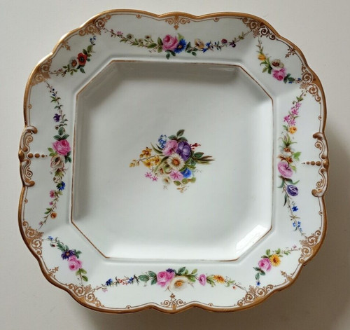 Plat gâteaux porcelaine - en,