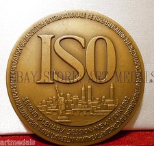 1952 RARE LIBERTY NEW YORK USA ISO AMERICAN INTL STANDARDS MEDAL MACO