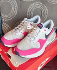 Basket Femme, Nike Air Max System GS, taille 38. Neuves.