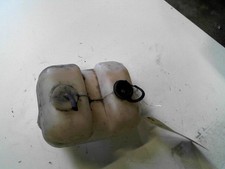 Reservoir lave-glace avant