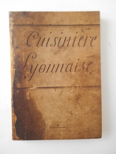 Cuisiniere lyonnaise - cuisiniere,