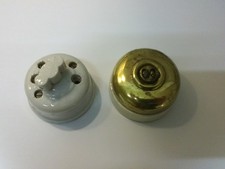 Lot de deux Interrupteurs porcelaine et laiton anciens (dont un va et vient)