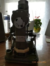 APPAREIL DE TOPOGRAPHIE THÉODOLITE ou GYROTHÉODOLITE KERN SWISS GTAS DK-RV.