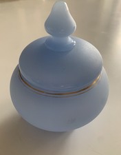 RARE BONBONNIERE EPOQUE NAPOLEON III BACCARAT COULEUR AGATE