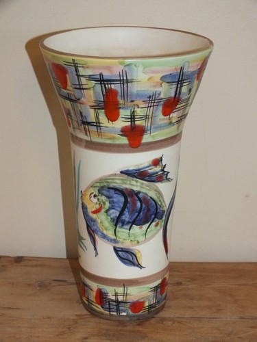 Curieux vase cornet - +,
