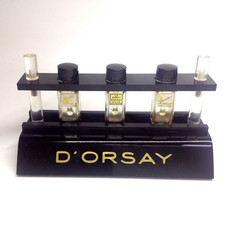 D'ORSAY PRESENTOIR A PARFUM