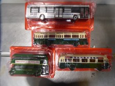 Lot de 4 Autobus miniatures 1/43 Véhicule Bus collection Diecast BUS132