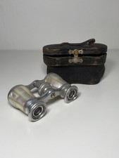 Jumelles de théâtre