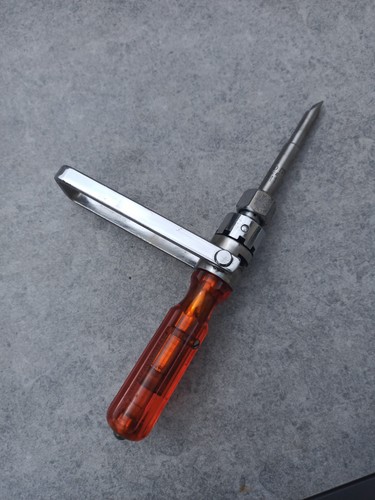 Tourne vis force - tourne, cliquet