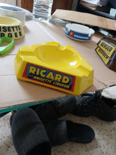 Cendrier publicitaire ricard - publicitaire,