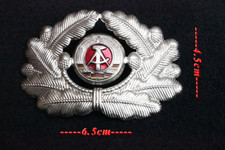 Insigne de casquette en métal