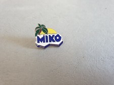 Pin's NOURITURE / PRODUITS ALIMENTAIRES - Dessert Glaces MIKO