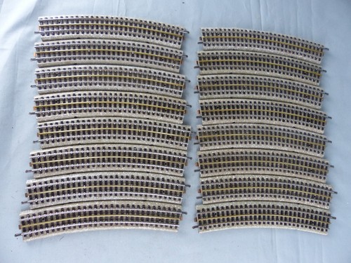 Lot de 16 rails - 1/87,