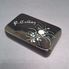 Boite En Carton Bouilli Laquée Noire Incrustation Nacre Objet De Vitrine XIXème