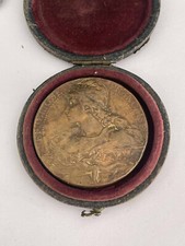 ANCIENNE MEDAILLE BRONZE REPUBLIQUE FRANCAISE LE MEDAILLER EDIT.